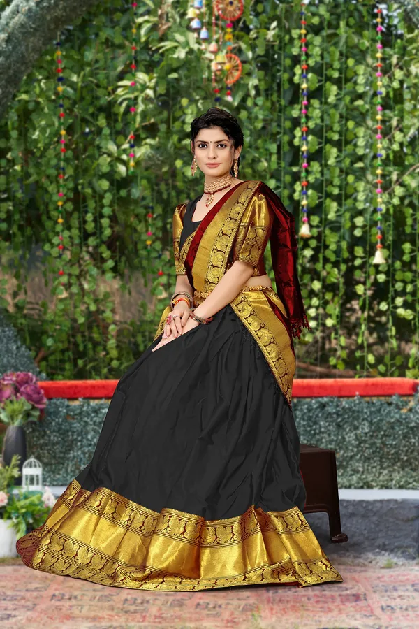 Kanjivaram_Silk_Zari_Half_Saree_Lehenga_With_Blouse_Along_With_Banarsi_Silk_Dupatta