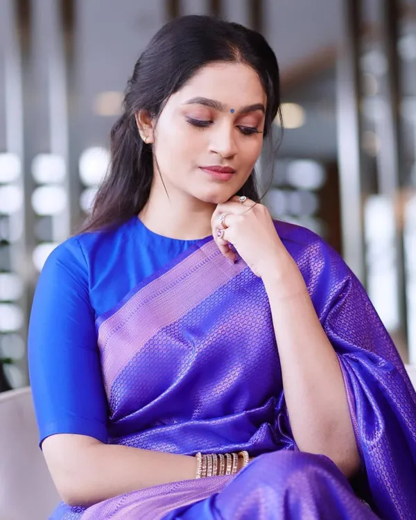 Light_Blue_Woven_Kanjivaram_Banarasi_Jacquard_Sari