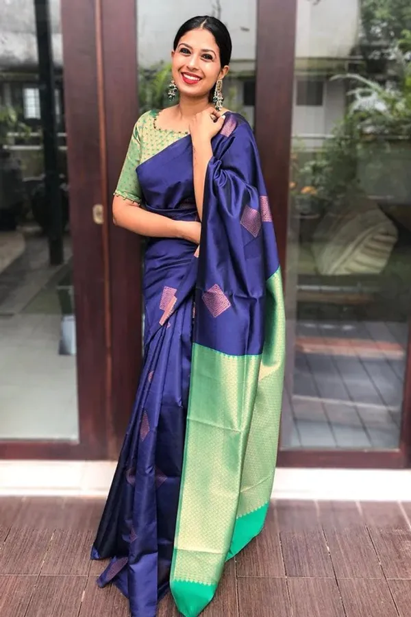 Blue_Woven_Kanjivaram_Banarasi_Jacquard_Sari