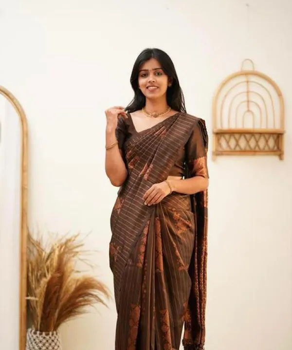 Brown_Woven_Kanjivaram_Banarasi_Jacquard_Sari