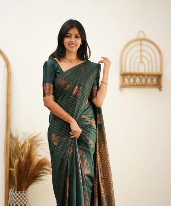 Green_Woven_Kanjivaram_Banarasi_Jacquard_Sari