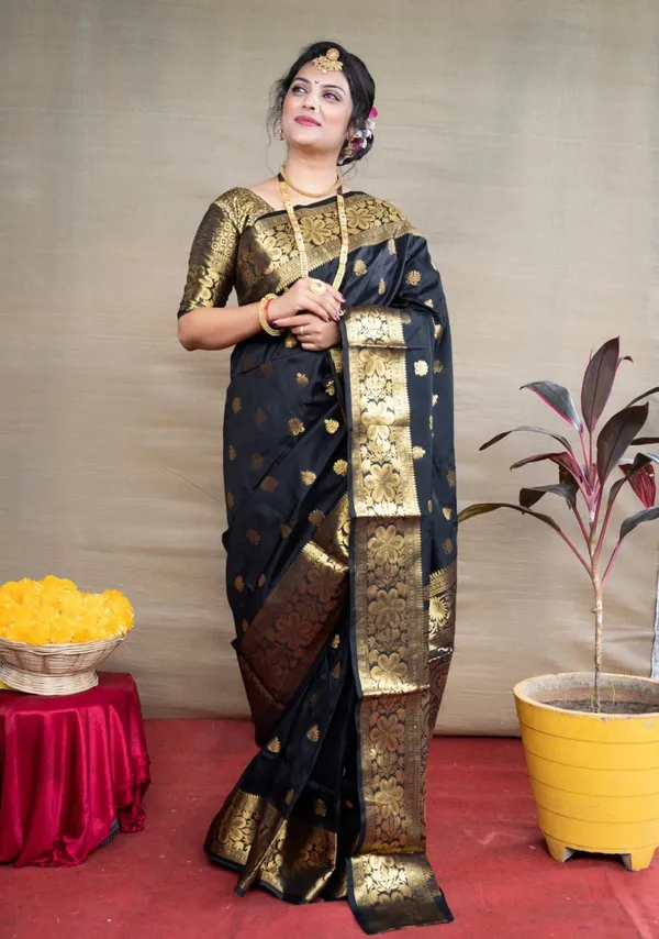 Woven_Kanjivaram_,_Banarasi_Jacquard_Saree