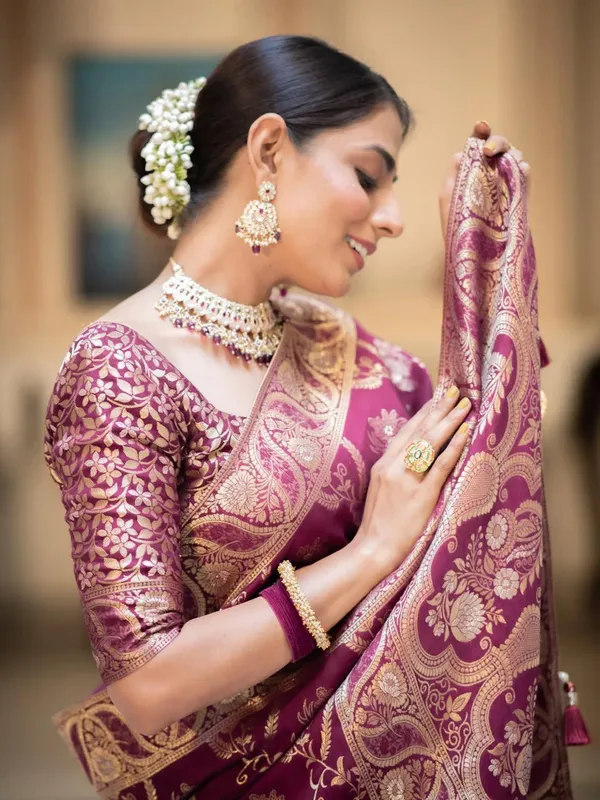 Woven_Kanjivaram_,_Banarasi_Jacquard_Saree