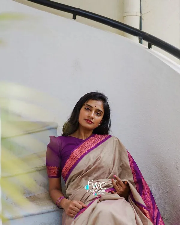 Woven_Kanjivaram,Banarasi_Jacquard_Soft_Silk_Saree