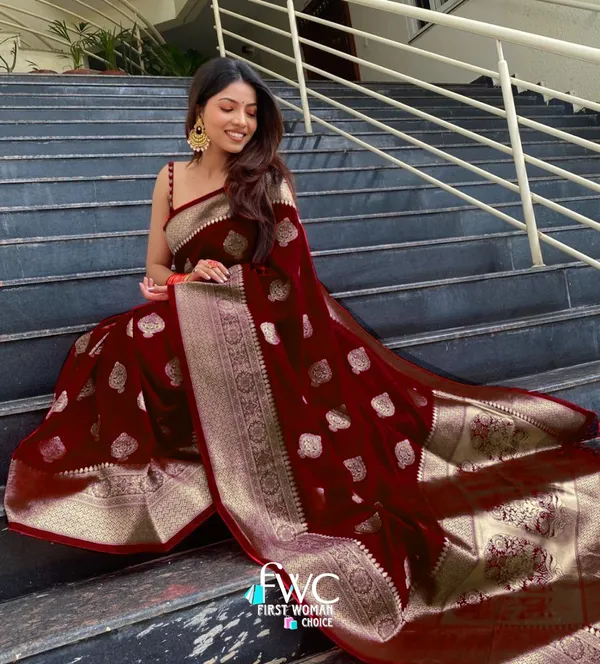 Woven_Kanjivaram,Banarasi_Jacquard_SOFT_SILK_SAREE