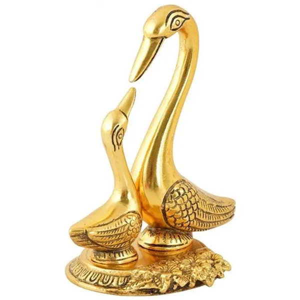 Love_swan_pair_for_good_luck_and_decor