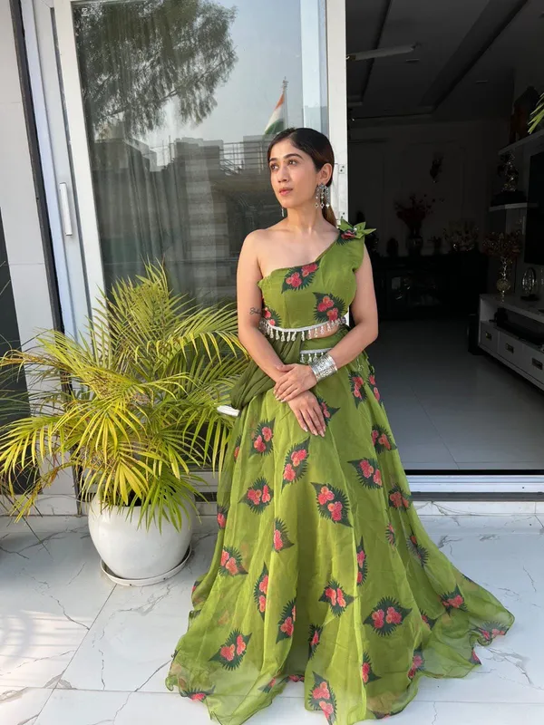 Party wear gown with attached deals dupatta