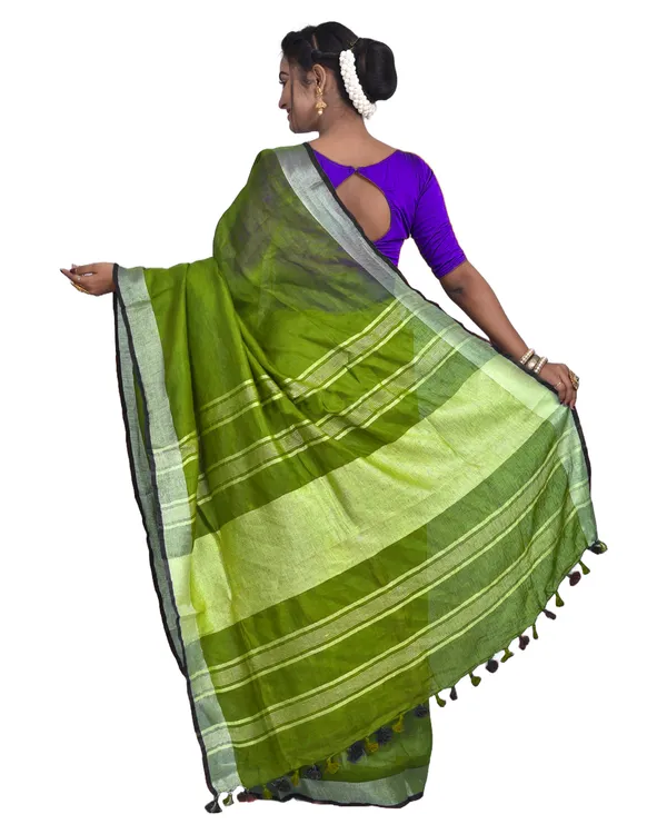 Parrot_Green_Bhagalpuri_Handloom_women's_Linen_Slub_Blend_Saree_With_Black_Pipin_Contrast_Blouse_Piece