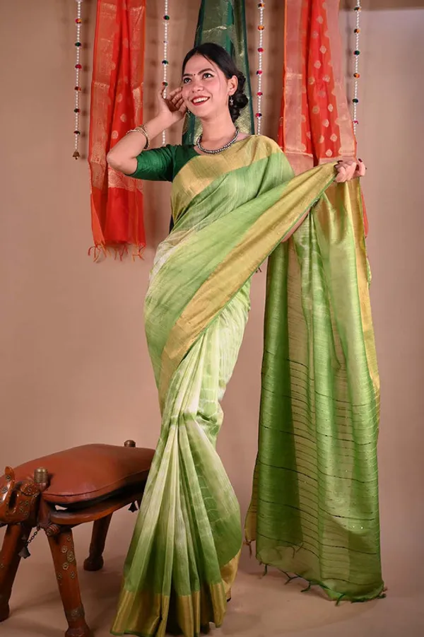 Green_Sequins_Bhagalpuri_Handloom_Silk_Striped_Sibory_(Tie-Dye)_Saree