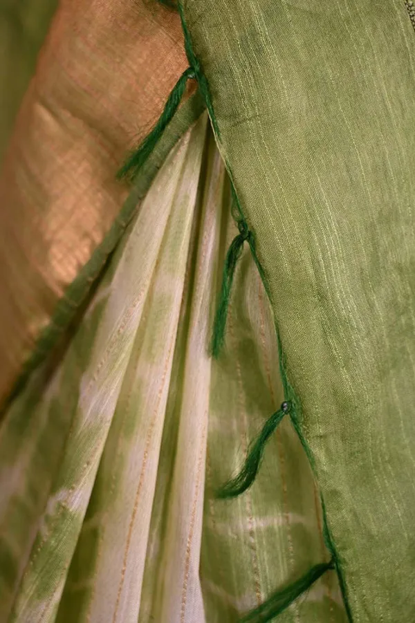 Green_Sequins_Bhagalpuri_Handloom_Silk_Striped_Sibory_(Tie-Dye)_Saree