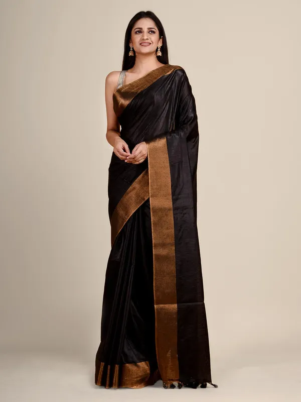 Bhaglpuri_Handloom_Tussar_Silk_Munga_Blend_Black_Saree_for_women's