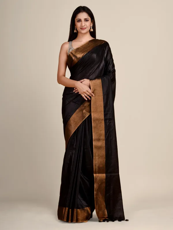 Bhaglpuri_Handloom_Tussar_Silk_Munga_Blend_Black_Saree_for_women's