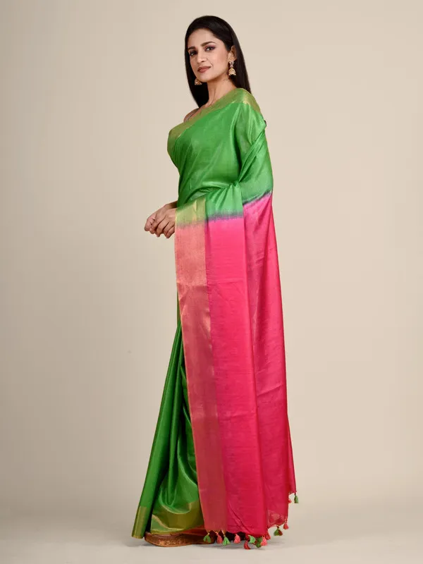 Handloom_Tussar_Munga_Silk_Two_Dye_Handloom_Blend_Saree_(Kelly_Green_&_Cerise_Pink)
