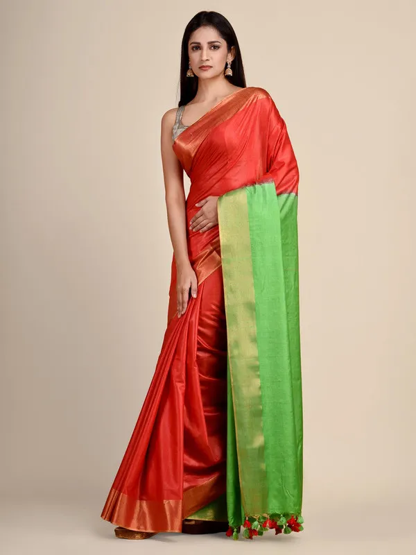 Munga_Tussar_Silk_Blend_Handloom_Two_Dye_Saree_with_Blouse_Piece(Red_&_Kelly_Green)