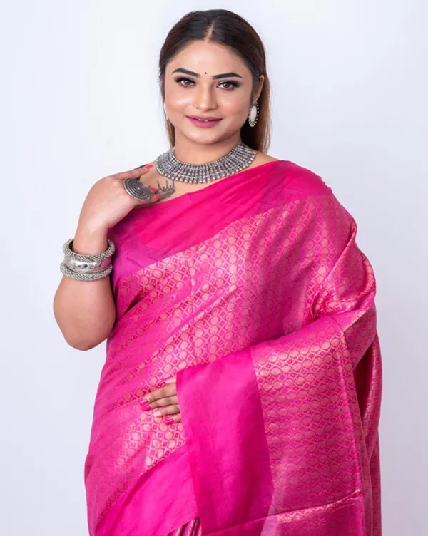 Cotton_Munga_Silk_Bhagalpuri_Handloom_Crafted_Zari_Weaving_Saree_for_women's_(Fine_Pink)