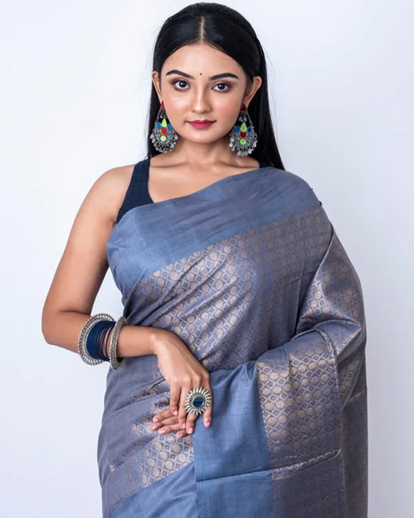 Munga_Silk_Cotton_Handloom_Zari_Weaving_Designer_Saree_(Vista_Grey)