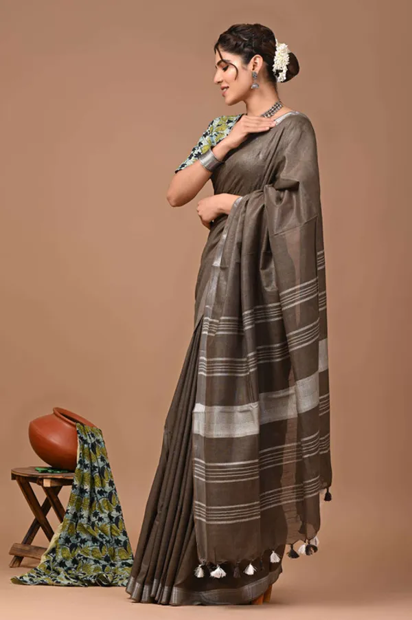 Linen_Cotton_Blend_Handloom_Bhagalpuri_Saree_with_Zari_Border_(12791_Kabiye_Brown)