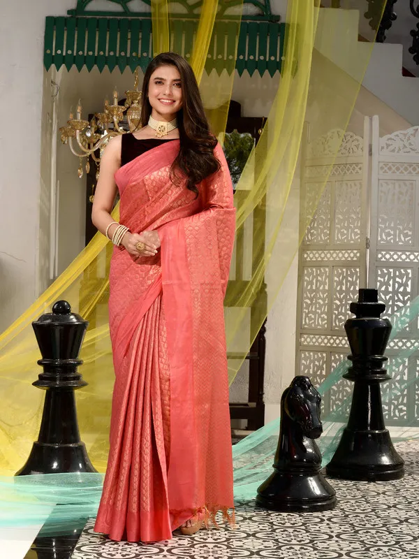 Zig-Zag_Pallu_with_Designer_Motif_Bhagalpuri_Saree_(Froliy_Pink)