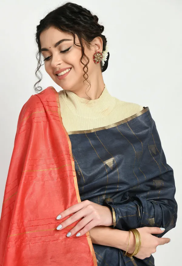 Women's_Handloom_Two_Dye_Semi_Tussar_Silk_Striped_Temple_Motif_Bhagalpuri_Saree_(Black_&_Terracota_Red)