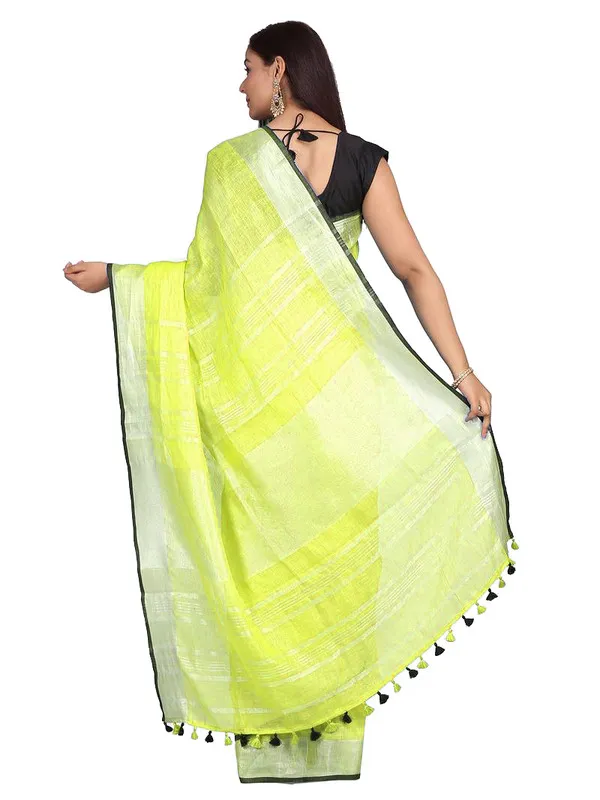 Lime_Green_women's_Bhagalpuri_Blend_Linen_Saree_With_Black_Pipine_Contrast_Blouse_Piece