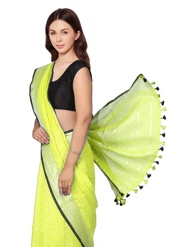 Lime_Green_women's_Bhagalpuri_Blend_Linen_Saree_With_Black_Pipine_Contrast_Blouse_Piece