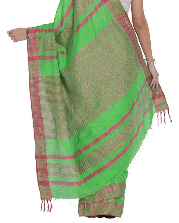 Screamin_Green_women's_Bhagalpuri_Handloom_Kota_Silk_Temple_Border_Saree_And_Variation_Of_Colors_With_Striped_Blouse_Piece