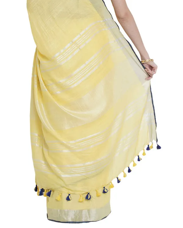Daisy_Yellow_women's_Bhagalpuri_Handloom_Cotton_Linen_Blend_Saree_With_Contrast_Unstiched_Blouse_Piece