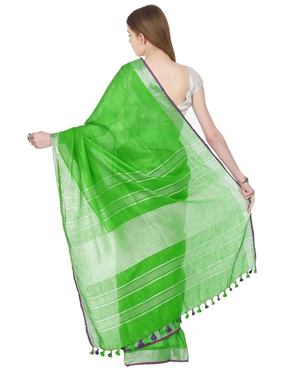 Kelly_Green_women's_Bhagalpuri_Handloom_Cotton_Linen_Blend_Saree_With_Contrast_Unstiched_Blouse_Piece