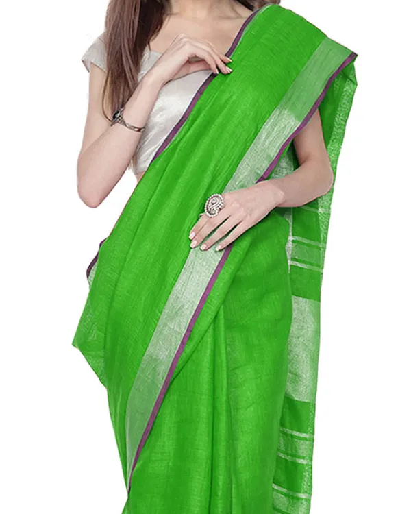 Kelly_Green_women's_Bhagalpuri_Handloom_Cotton_Linen_Blend_Saree_With_Contrast_Unstiched_Blouse_Piece