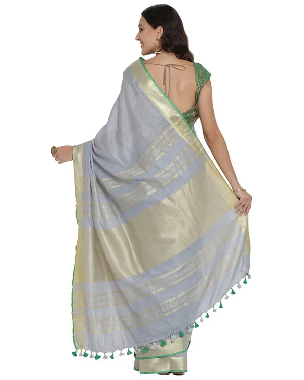 Vista_Grey_women's_Bhagalpuri_Handloom_Cotton_Linen_Blend_Saree_With_Contrast_Unstiched_Blouse_Piece