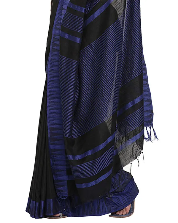 Bhagalpuri_Handloom_Katan_Viscous_Silk_Temple_Border_Saree_Ethnic_Wear_With_Running_Unstitched_Striped_Blouse_Piece