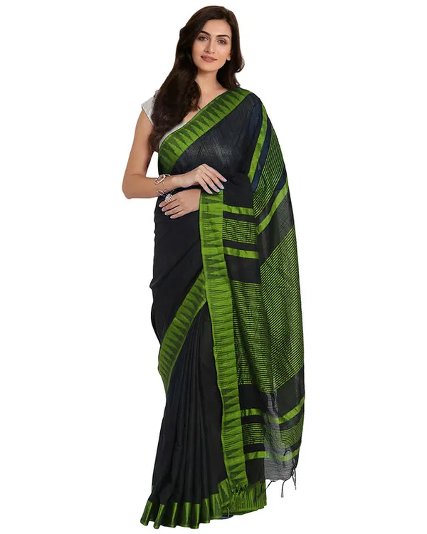 Black-Parrot_Green_women's_Bhagalpuri_Handloom_Katan_Viscous_Silk_Temple_Border_Saree_Ethnic_Wear_With_Running_Unstitched_Striped_Blouse_Piece