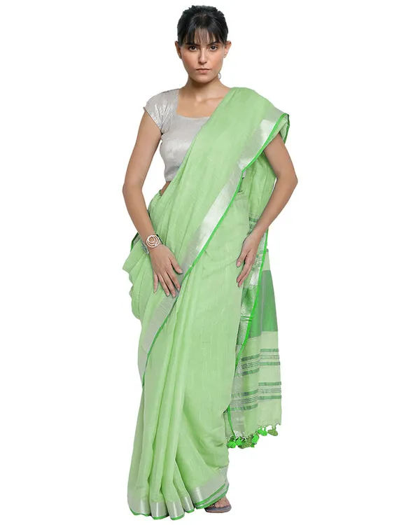Light_Green-Green_women's_Bhagalpuri_Handloom_Cotton_Linen_Blend_Contrast_Pallu_Saree_And_Unstitched_Contrast_Blouse_Piece