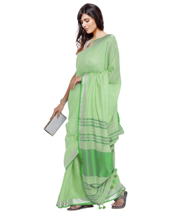Light_Green-Green_women's_Bhagalpuri_Handloom_Cotton_Linen_Blend_Contrast_Pallu_Saree_And_Unstitched_Contrast_Blouse_Piece