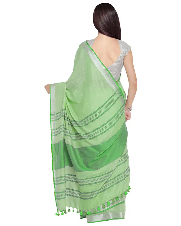 Light_Green-Green_women's_Bhagalpuri_Handloom_Cotton_Linen_Blend_Contrast_Pallu_Saree_And_Unstitched_Contrast_Blouse_Piece