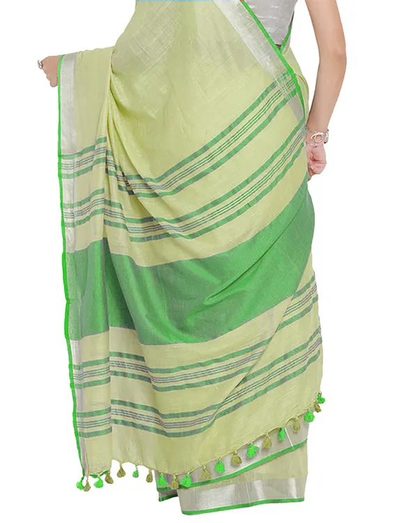 Mindaro_Green-Green_women's_Bhagalpuri_Handloom_Cotton_Linen_Blend_Contrast_Pallu_Saree_And_Unstitched_Contrast_Blouse_Piece