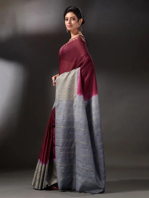 Semi_Tussar_Silk_Handloom_Two_Dye_Saree_with_Blouse_Piece_(Throns_Maroon_&_Troiet_Grey)