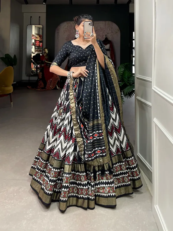 Buy Beautiful Bollywood Party Wear Printed Lehenga Choli for Women,lengha  Choli Ready to Wear for Wedding,designer Bridal Lehenga Choli,lahenga Online  in India - Etsy
