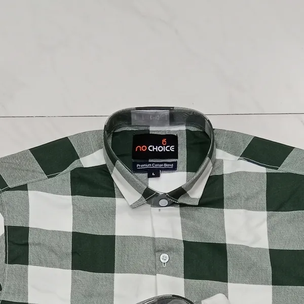 Versatile_Men's_Check_Shirt_Classic_Style_Meets_Modern_Comfort