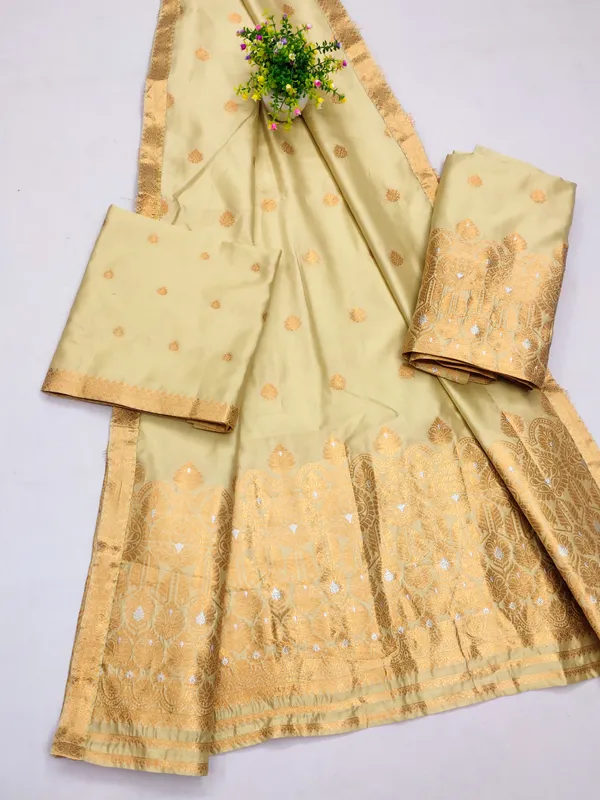 Cream_Self_Design_Mekhela_Chador_Silk_Blend_Saree
