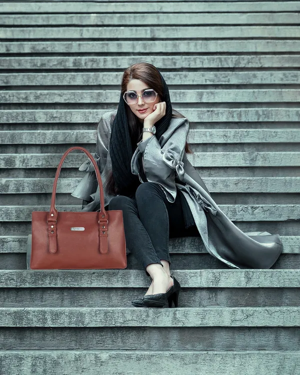 Women_Brown_Handbag_For_Women