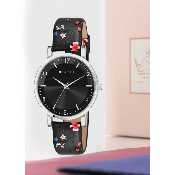 Leather_Strap_Analog_Watch_|_Tasteful_Richness_Of_Design_|_Designer_Analog_Watches_For_Her