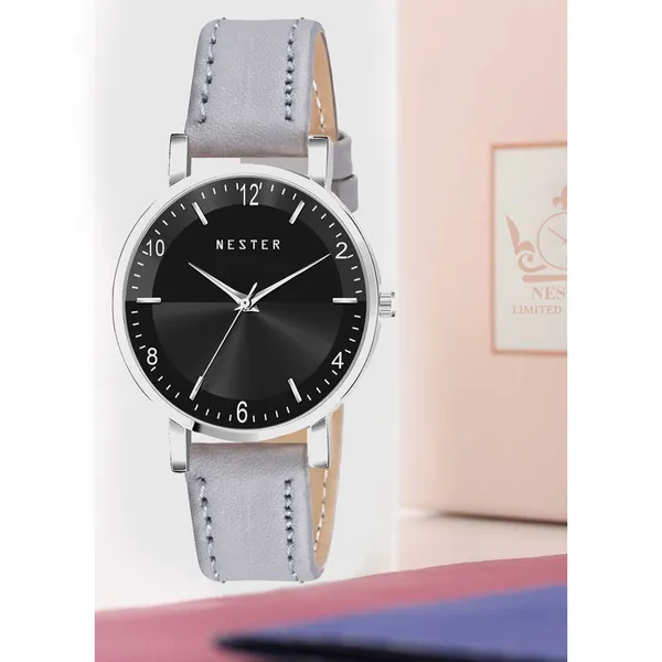 Leather_Strap_Analog_Watch_|_Tasteful_Richness_Of_Design_|_Designer_Analog_Watches_For_Her