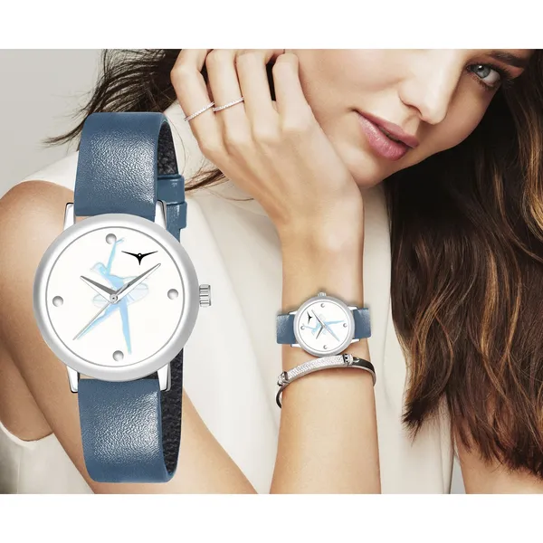 Leather_Strap_Analog_Watch_|_Designer_Analog_Watches_For_Her