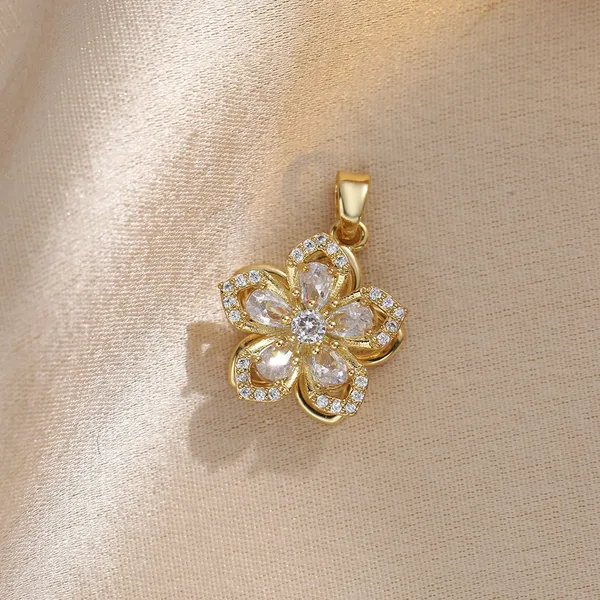 Multicolor_Fashion_High_Sense_Zircon_Flower_Small_Fashion_Light_Luxury_Design_Pendant_Temperament_Titanium_Steel_Necklace