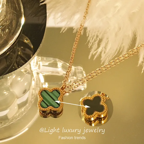 Multicolor_Fashion_Diamond_Pendant_Titanium_Steel_Butterfly_Necklace_Female_Light_Luxury_Emerald_Collarbone_Chain