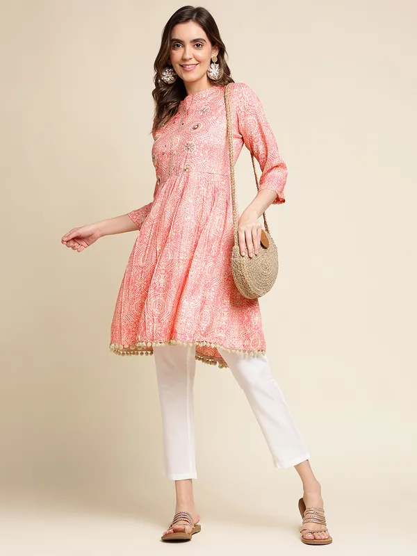 Women_White_Regular_Printed_Floral_Tops