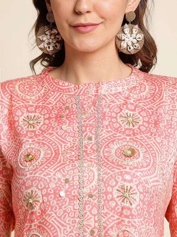 Women_White_Regular_Printed_Floral_Tops