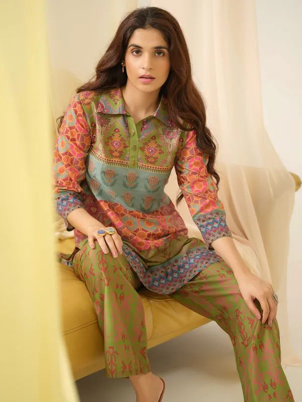 Multi_Shirt_Collar_Printed_Tunic_Palazzos