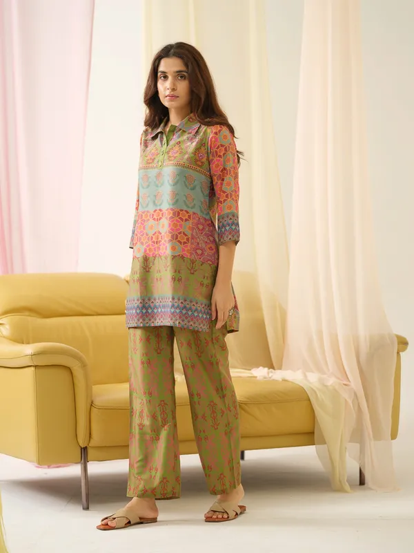 Multi_Shirt_Collar_Printed_Tunic_Palazzos